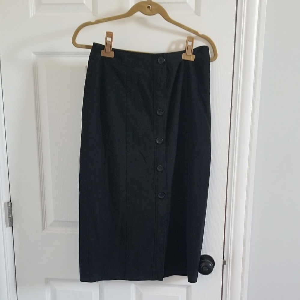 Black midi skirt
